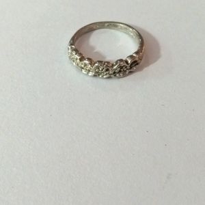 Silver heart ring